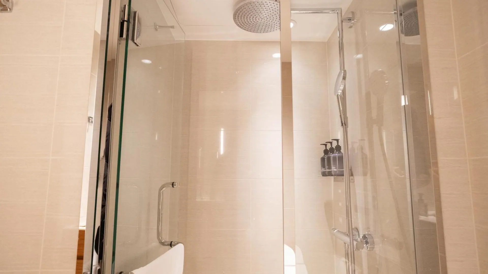 **** Hotel Kabin Koji Kyoto Japan